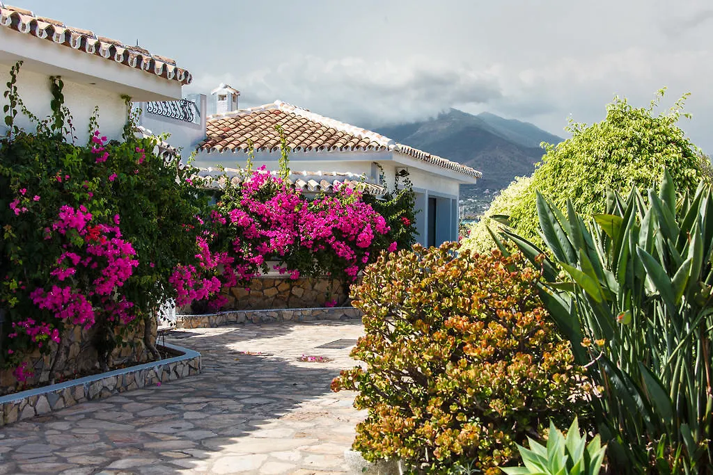 Sechi Aparthotel Marbella - Self Service, With Parking Estepona 3*,  Espanha